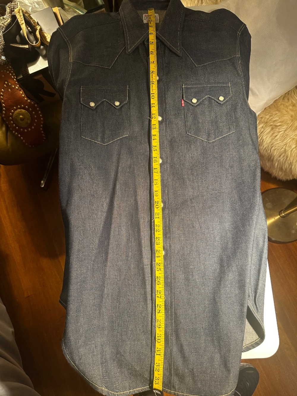 Levi's 'Big E' Denim Western Shirt - Picture 10 of 16
